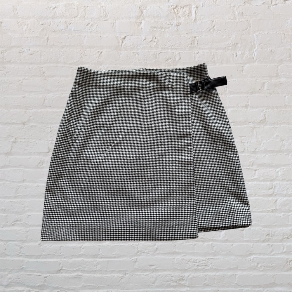💕 Like 🆕 Ann Taylor black and white houndstooth faux wrap asymmetrical skirt